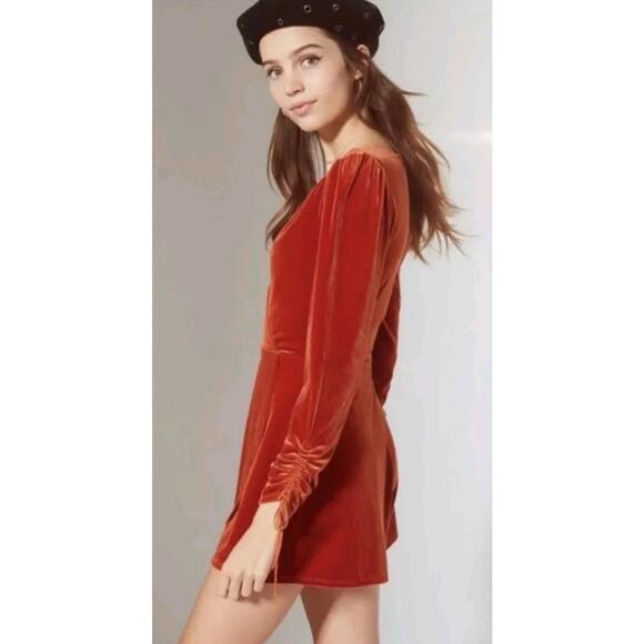 Urban Outfitters Velvet Jumpsuit Romper Copper Orange Sz XS Skort Skirted Shorts - Picture 2 of 8